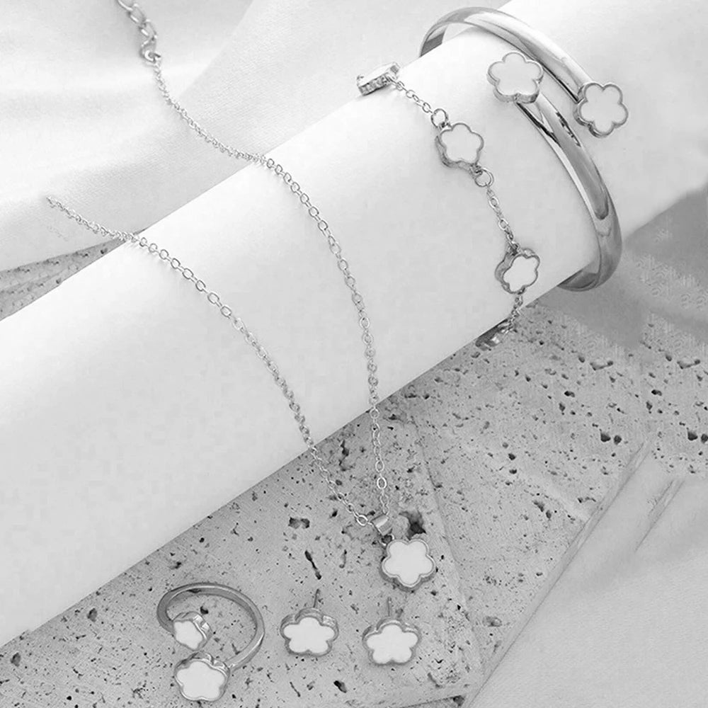 Lucky Blossom 5-Piece Jewelry Set for Women