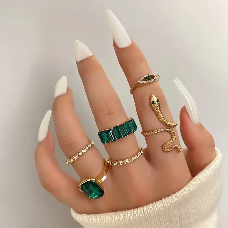 Fashionable 8-Piece Snake Twist Ring Set with Rhinestone Inlay